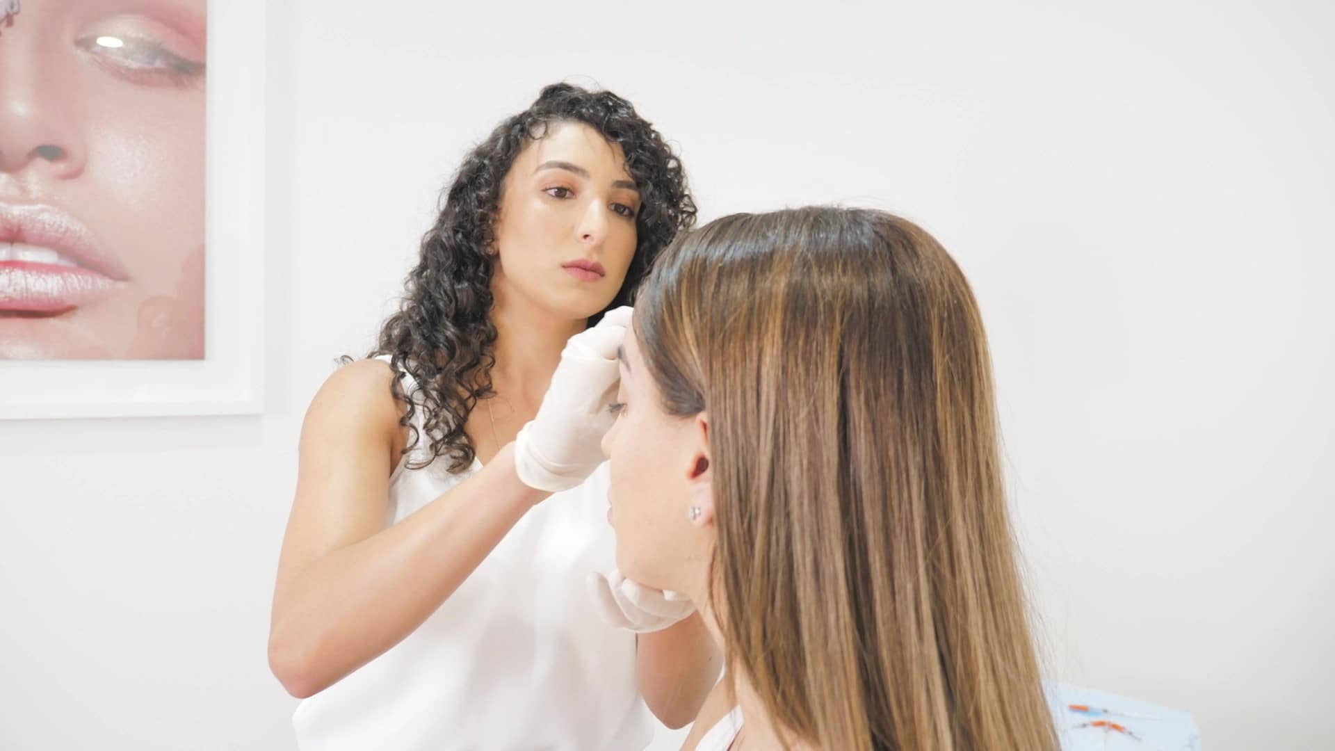 How Forehead Wrinkles and Contouring May Be Approached